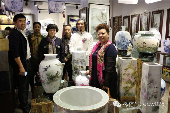 景德镇当代中青年实力派陶瓷艺术大师作品展在蓉成功举办 (图7)